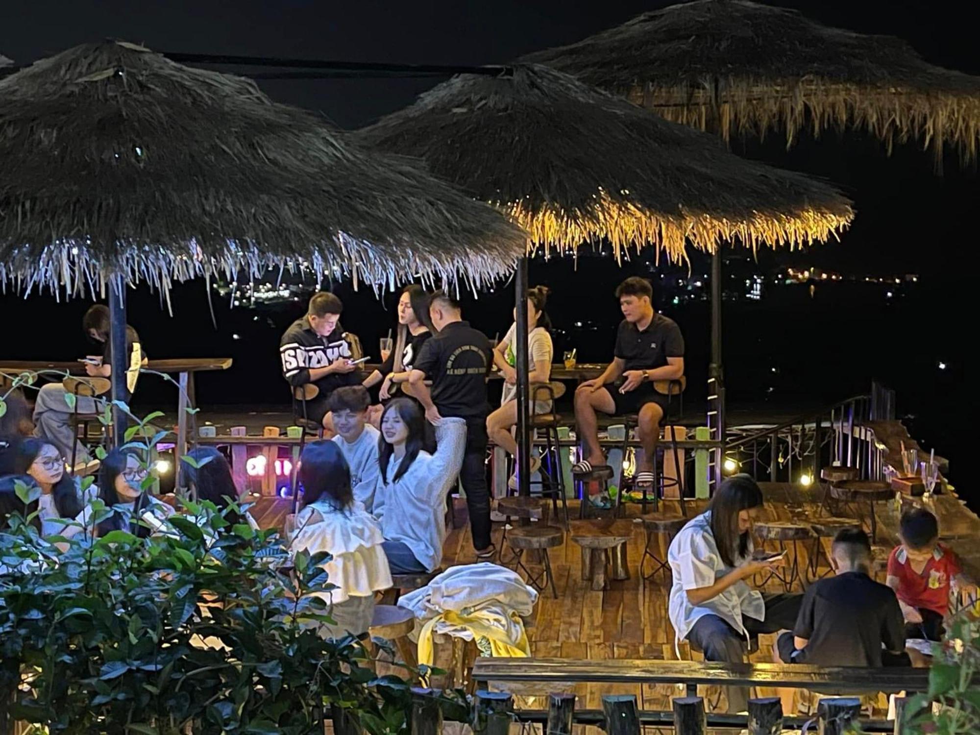 Ecolodge Ke Nenh Dien Bien Ban Hin Lom Exteriör bild