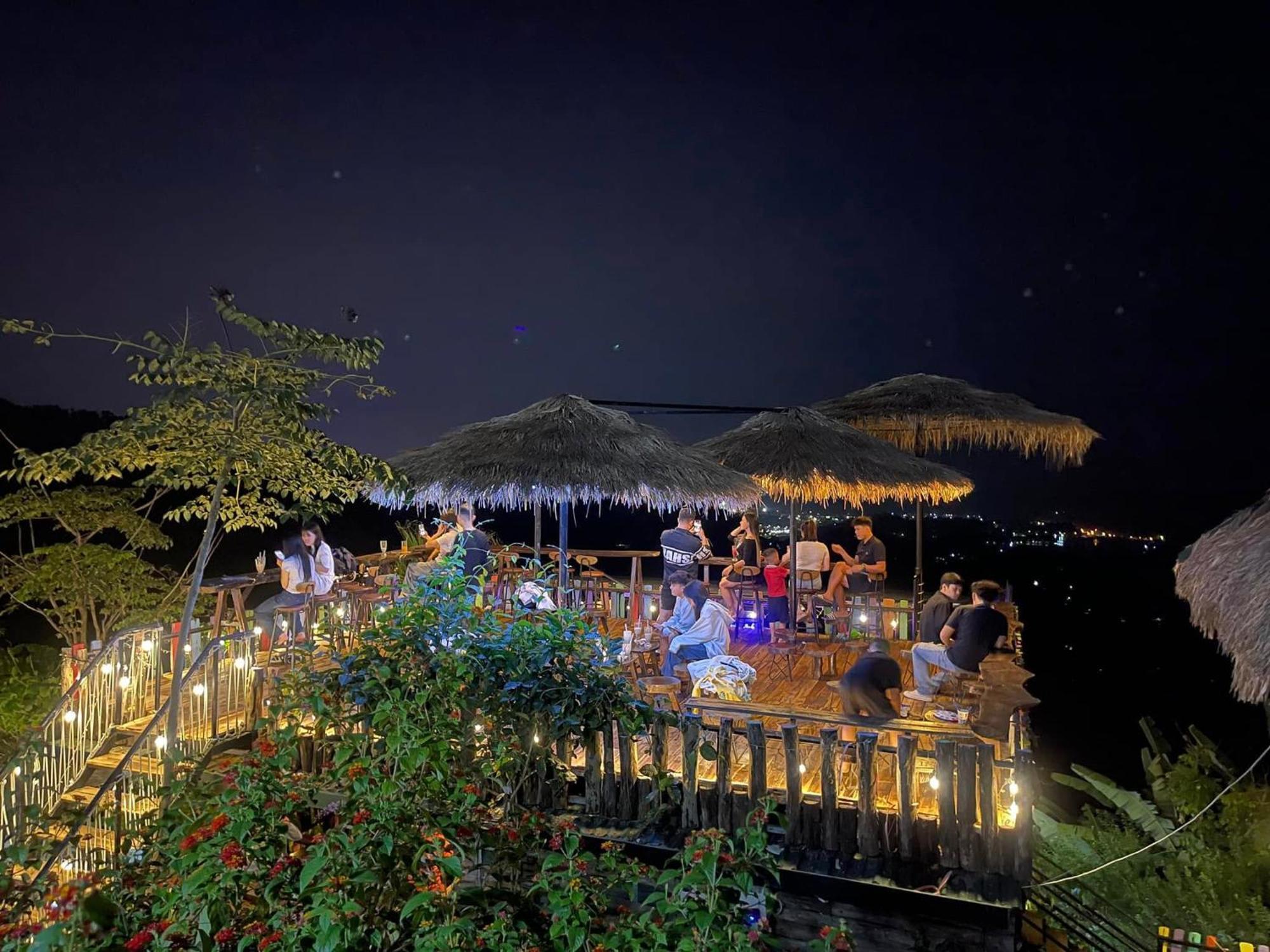 Ecolodge Ke Nenh Dien Bien Ban Hin Lom Exteriör bild